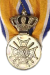 Medal in the Order of Oranje Nassau in Silver with swords