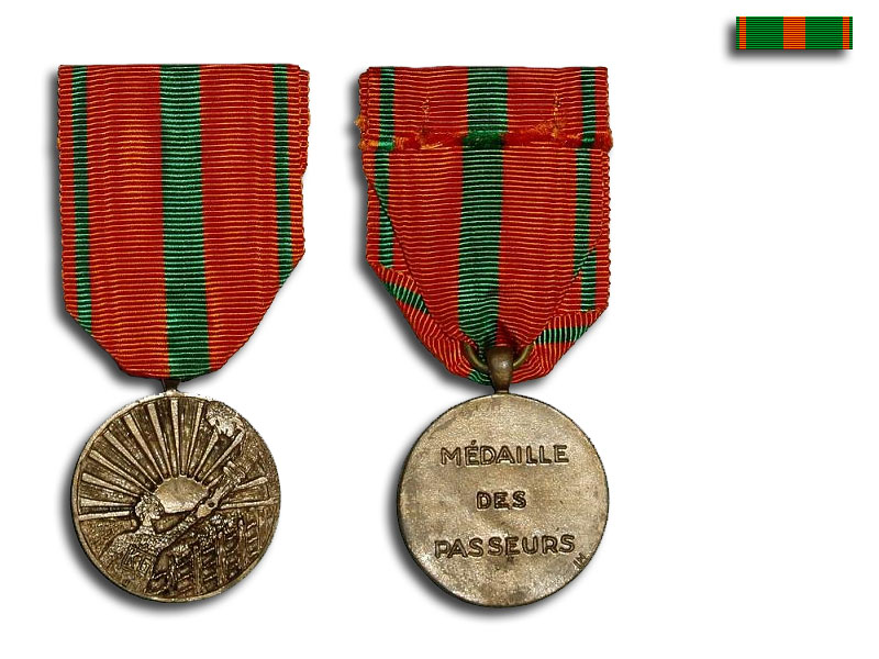 File:Medaille des Evades ribbon.svg - Wikipedia