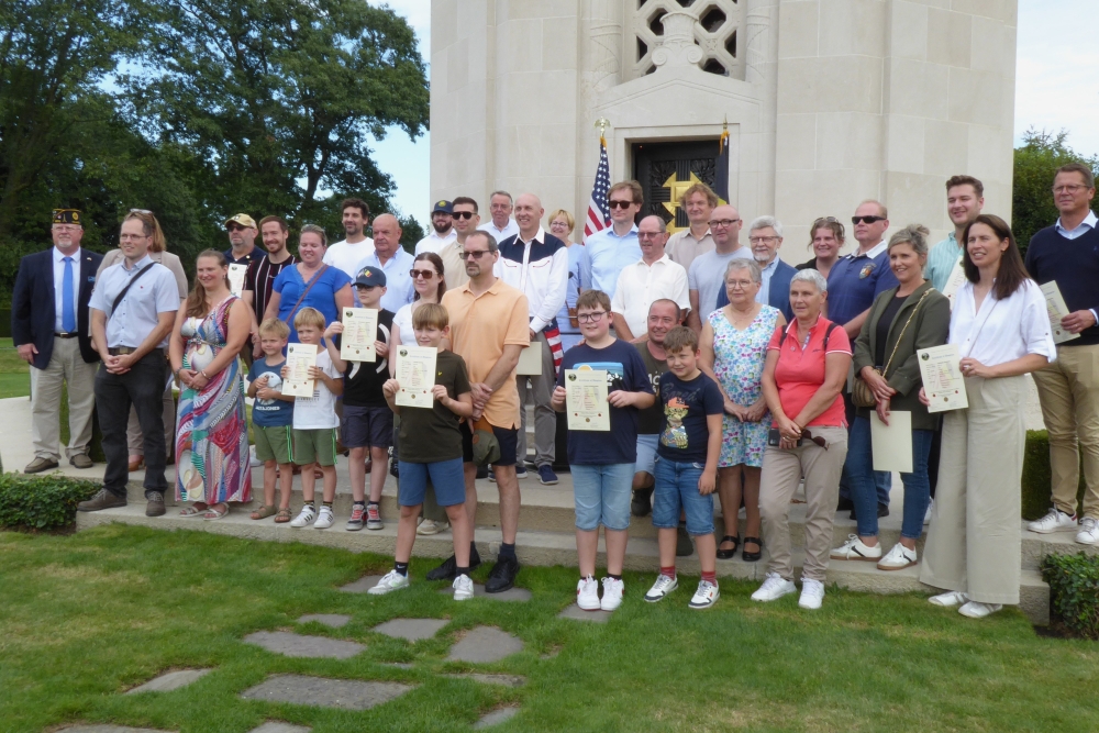 Fotoreportage adoptieceremonie Flanders Field American Cemetery