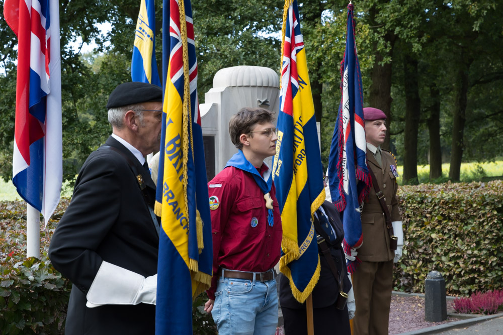 Fotoreportage Airborne herdenking Air Despatch monument Oosterbeek