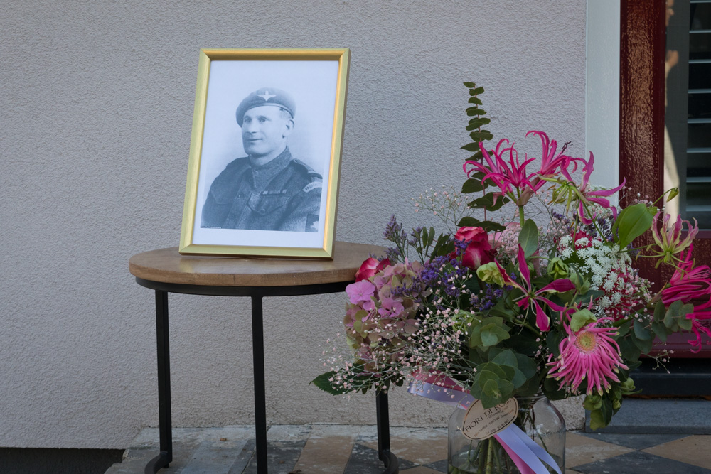 25-09: Fotoreportage onthulling plaquette Albert Willingham